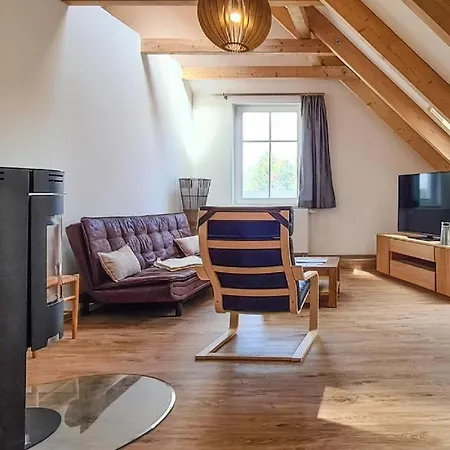 بيت للعطل Ferienhaus Mit 3 Separaten Ferienwohnungen In Zirtow Bei Wesenberg *